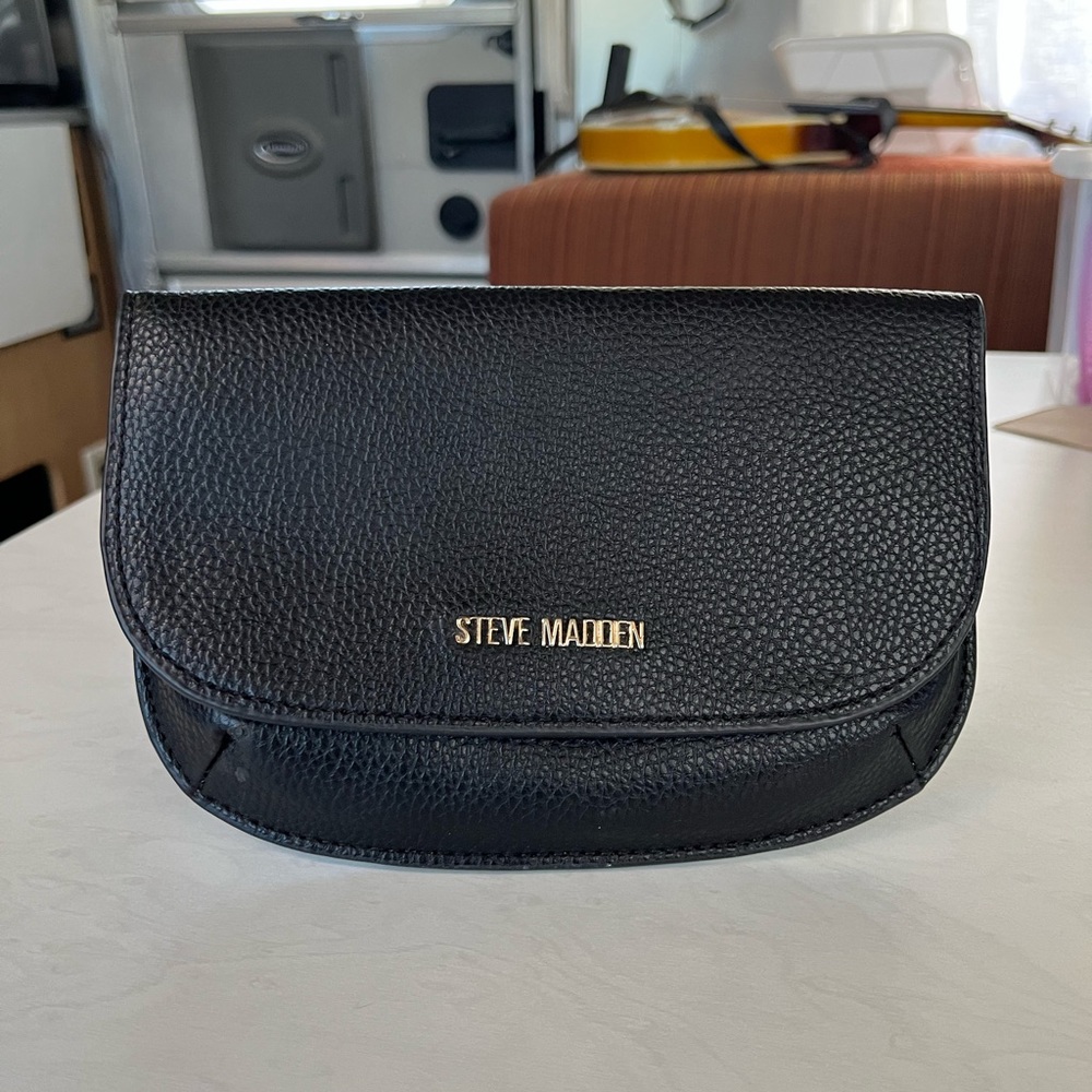 Steve Madden Black Clutch